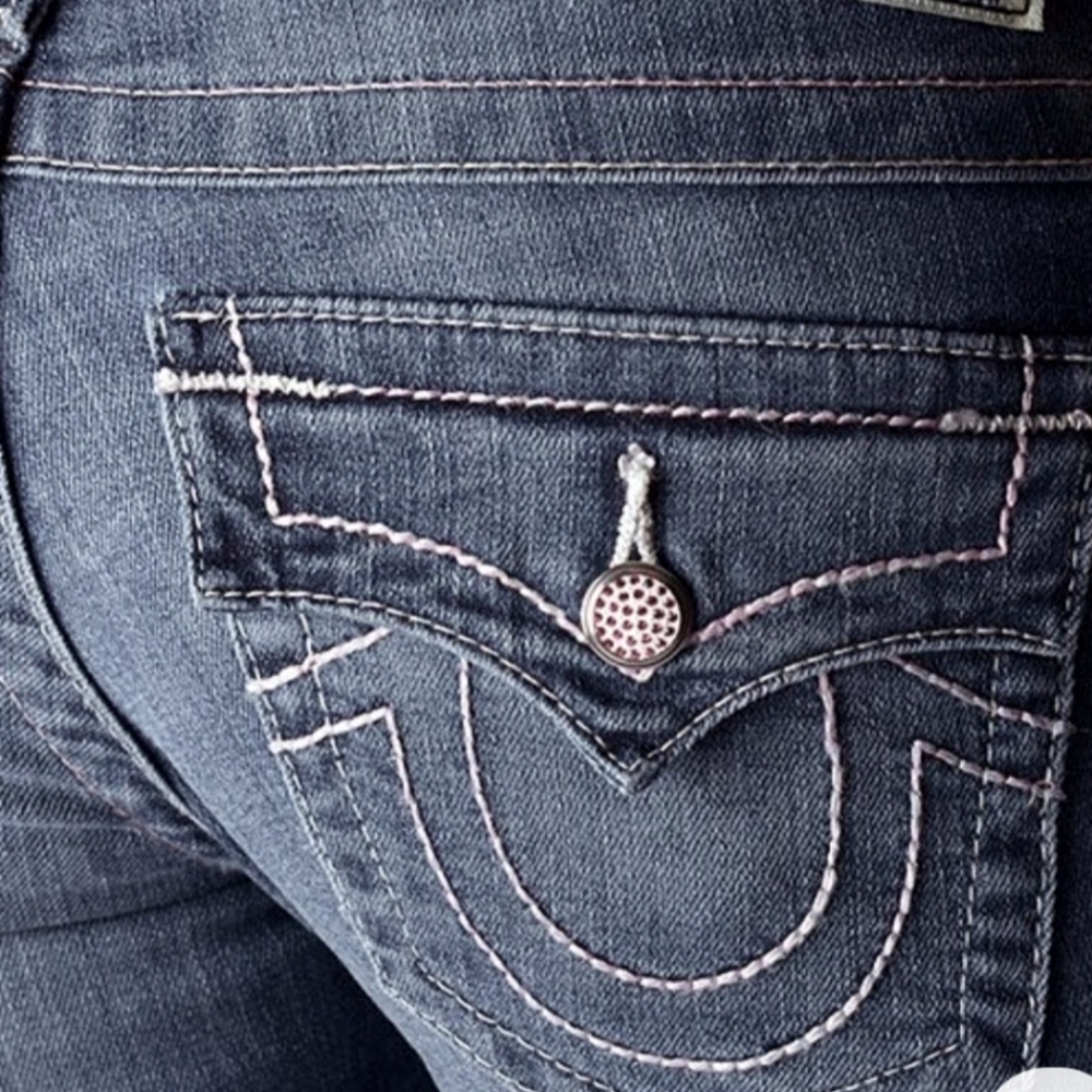 ❤ True Religion "Rose' Pave Swarvoski" Jeans (GUC)